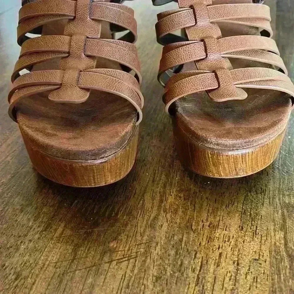 White Mountain Alliance Burnished Dark Tan Strap Stacked Heel Slingback Size 7 - Picture 7 of 13